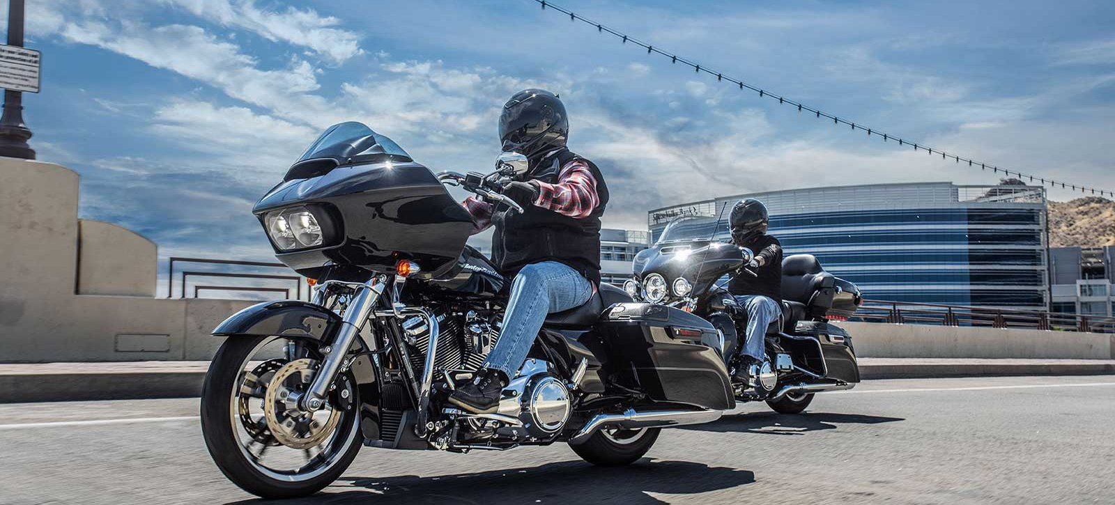 Harley-Davidson® Audio Powered by Rockford Fosgate: motorcycles driving over Tempe Town Lake in Arizona